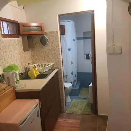 Romantic Old Down Studio *